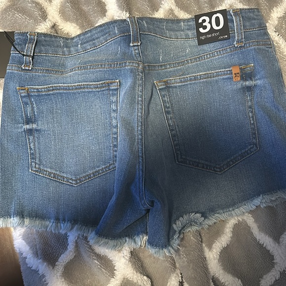 Joe’s Blue jeans highrise shorts - Picture 4 of 5